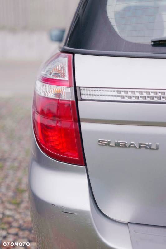 Subaru Legacy - 36