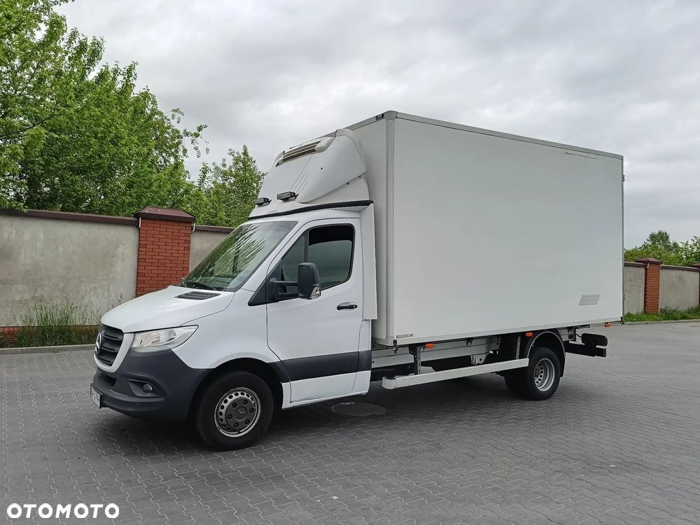 Mercedes-Benz Sprinter - 10