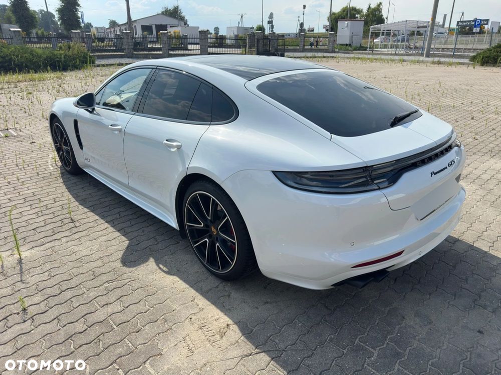 Porsche Panamera GTS - 24