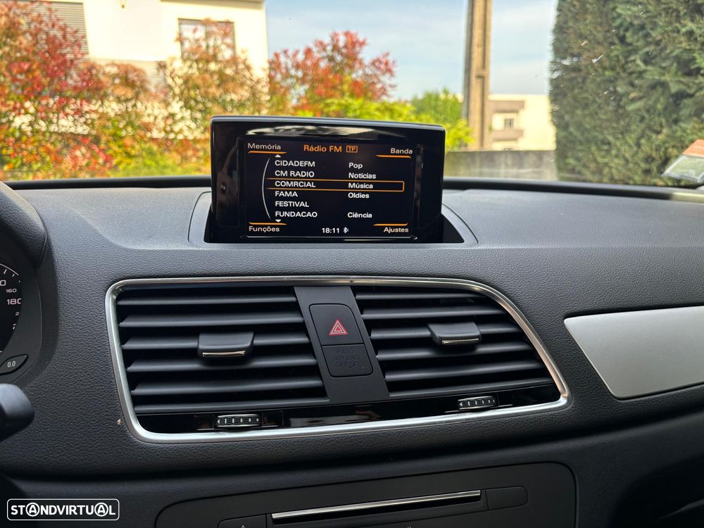 Audi Q3 2.0 TDI S-line - 9