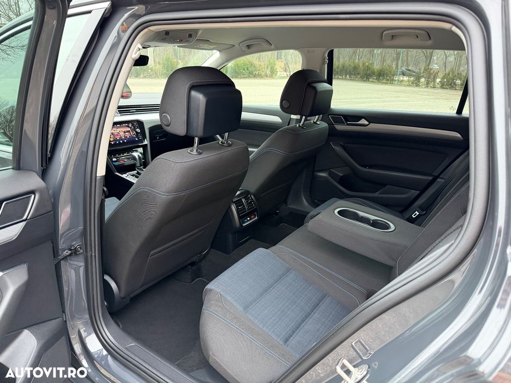 Volkswagen Passat - 7