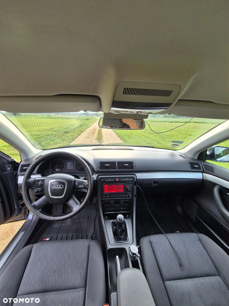 Audi A4 Avant 2.0 TDI - 10
