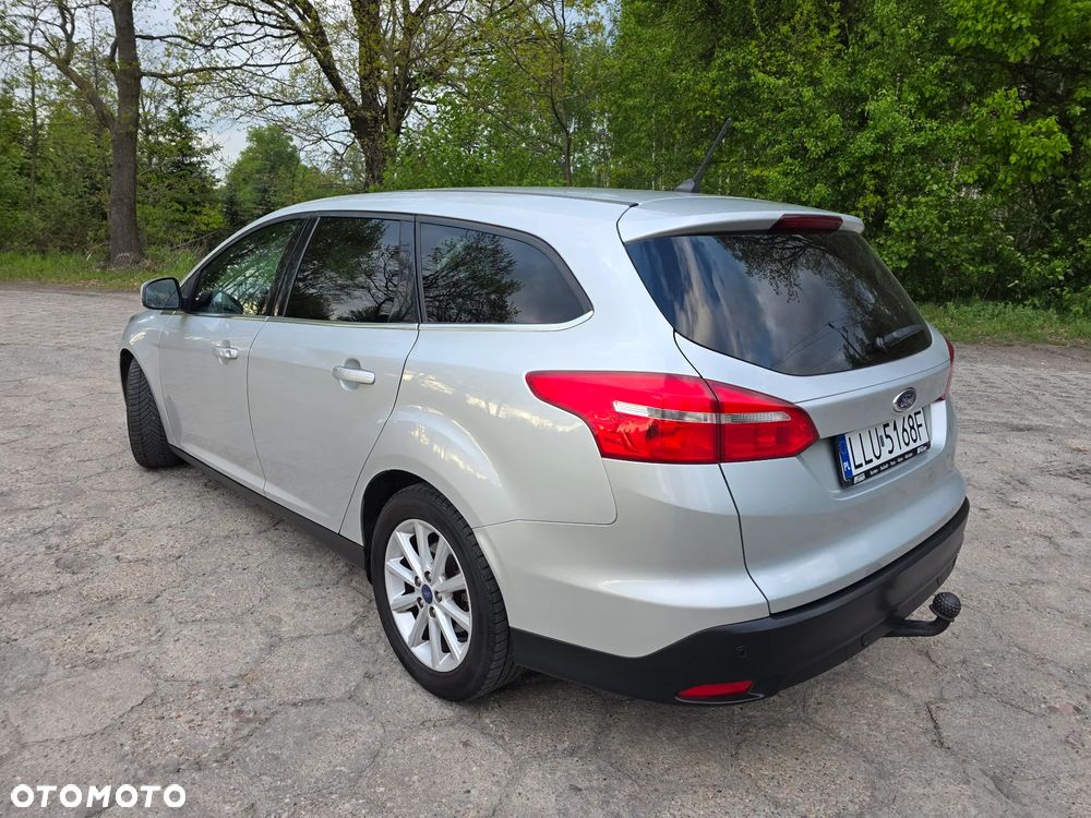 Ford Focus 2.0 TDCi Titanium ASS - 4