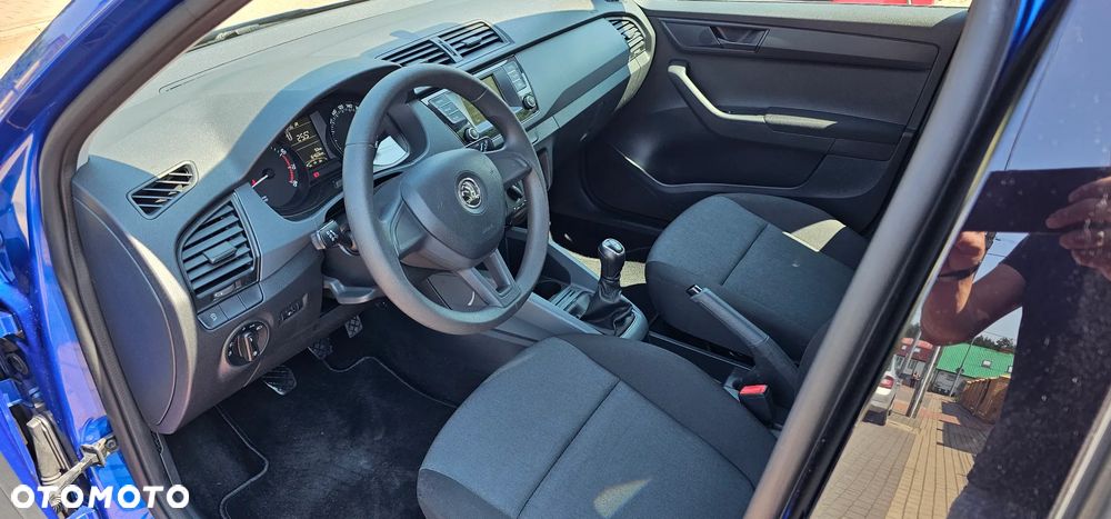 Skoda Fabia 1.0 MPI Edition - 17