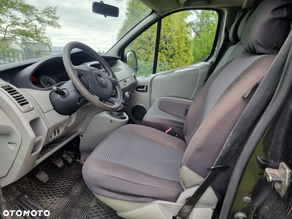 Opel Vivaro - 10