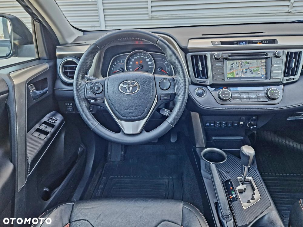 Toyota RAV4 2.2 D-CAT Prestige - 26