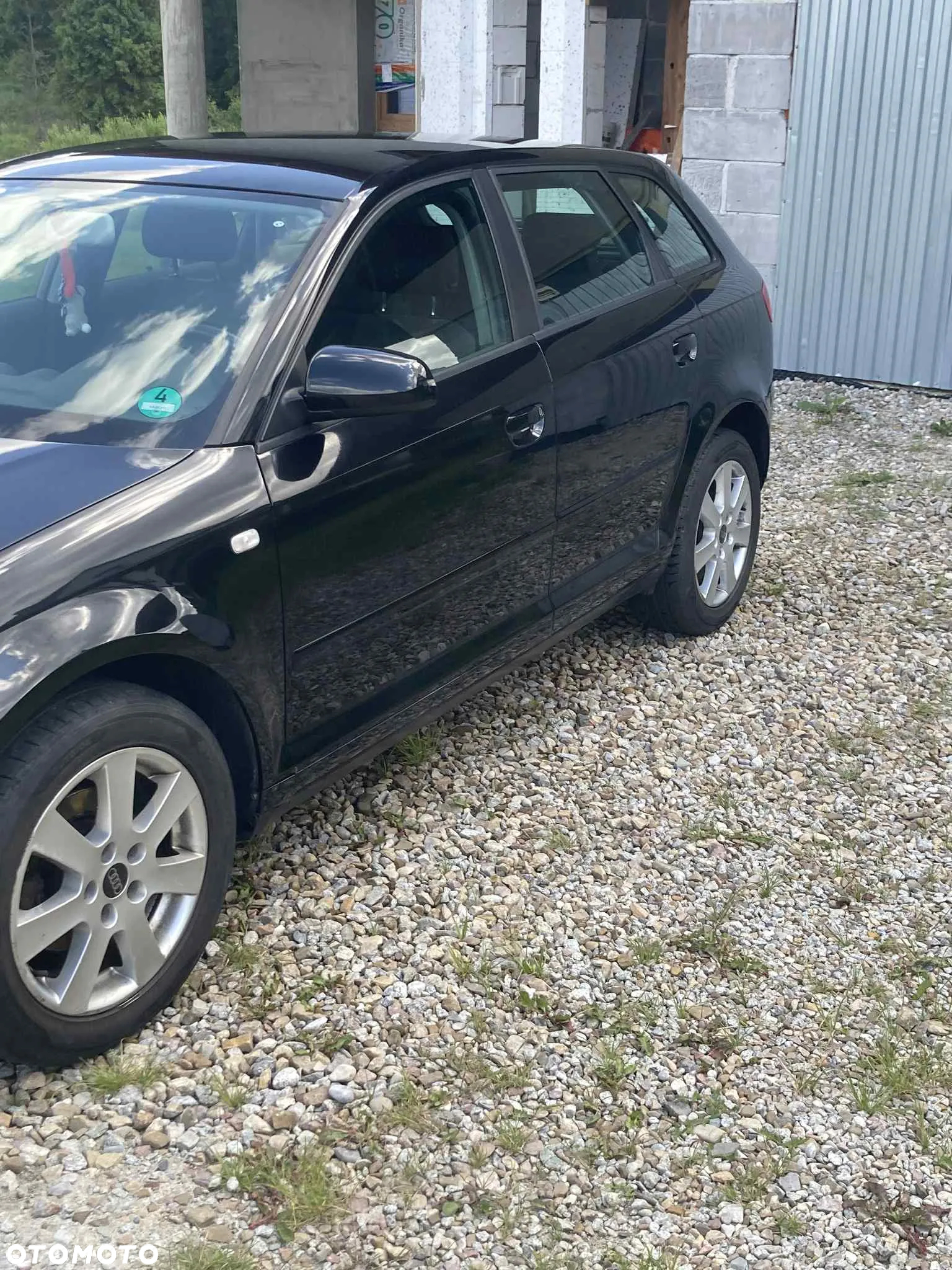 Audi A3 1.6 FSI Sportback Attraction - 3