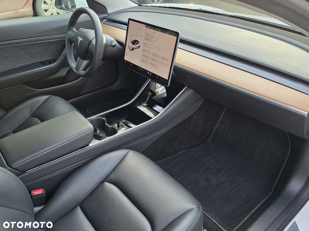 Tesla Model 3 RWD Hinterradantrieb - 24