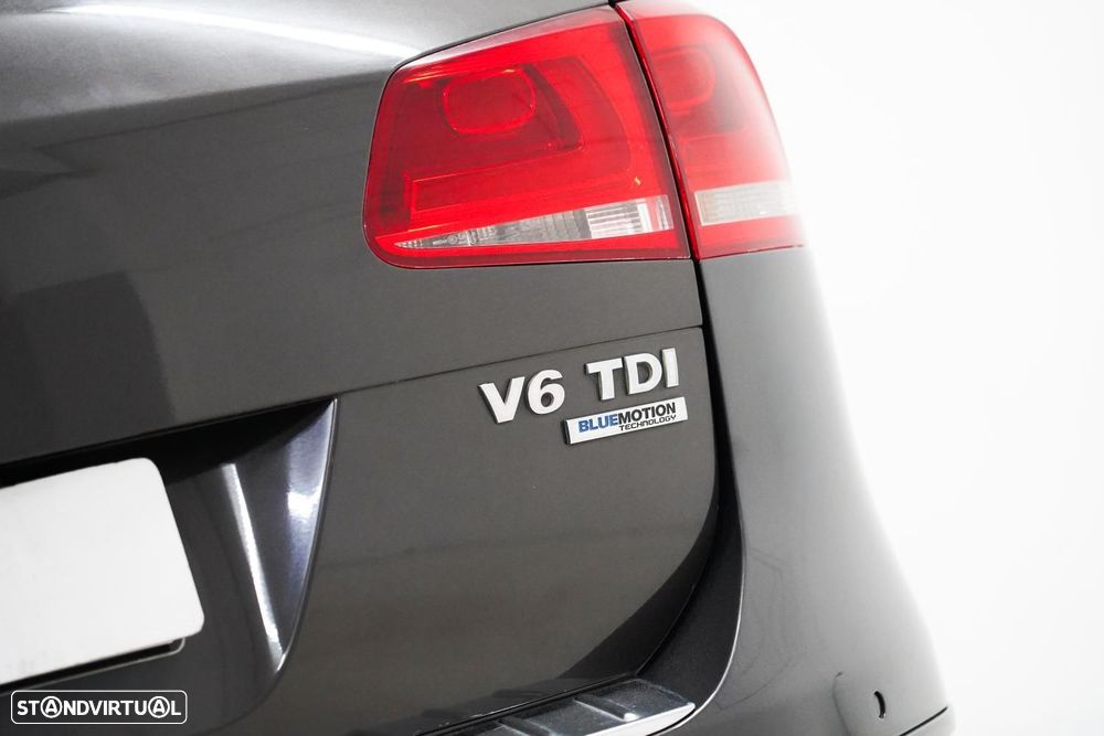 VW Touareg 3.0 TDI V6 Tiptronic - 20
