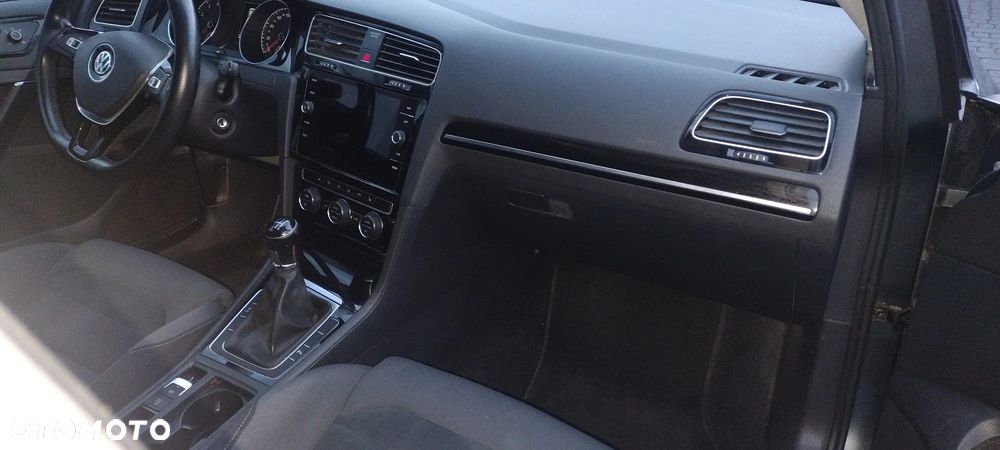 Volkswagen Golf 1.5 TSI OPF R-Line - 12