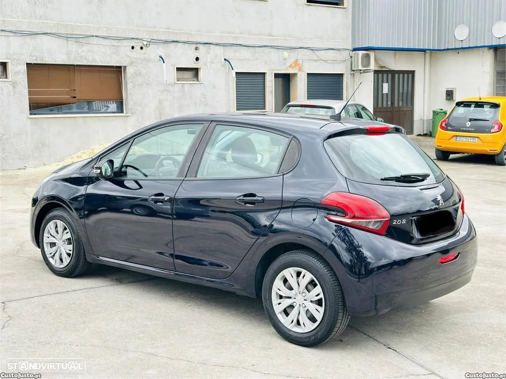 Peugeot 208 - 11