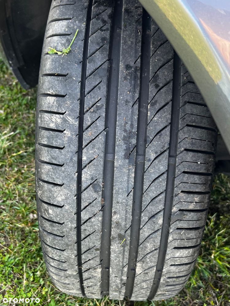 BMW Seria 5 525d Sport-Aut Modern Line - 19