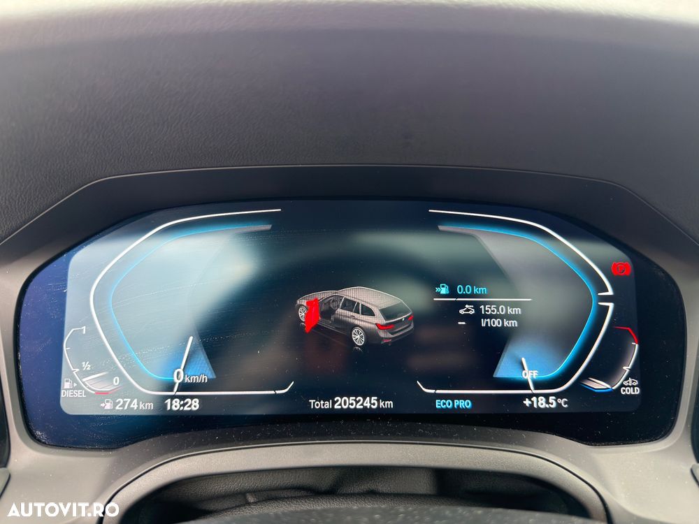 BMW Seria 3 320d Aut. - 32