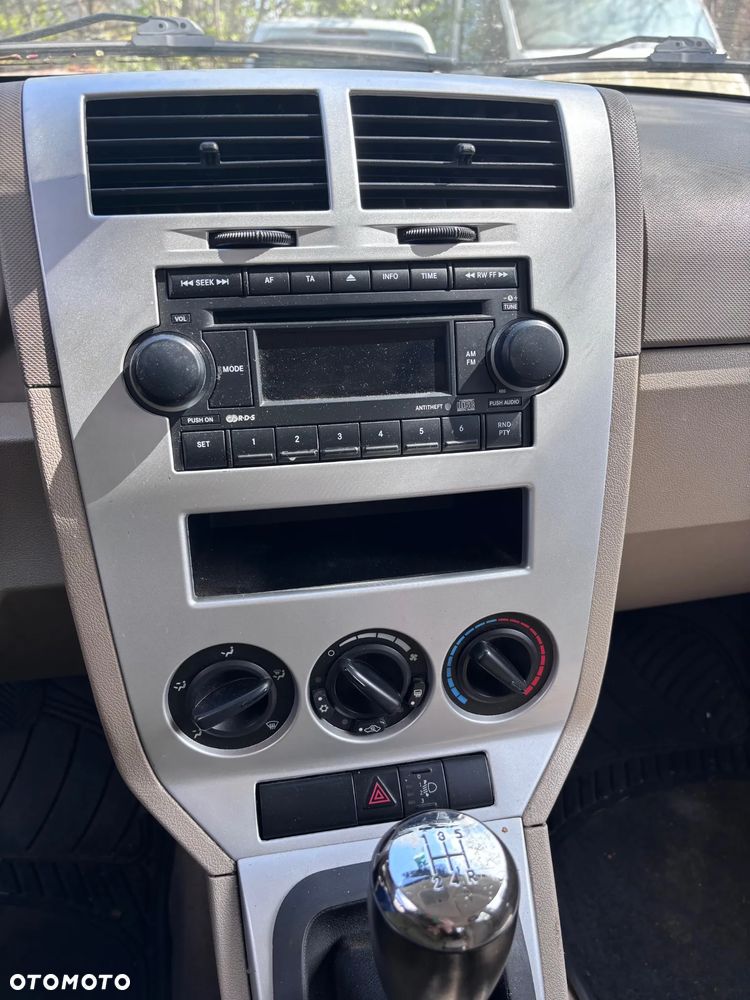 Dodge Caliber 1.8 SE - 6