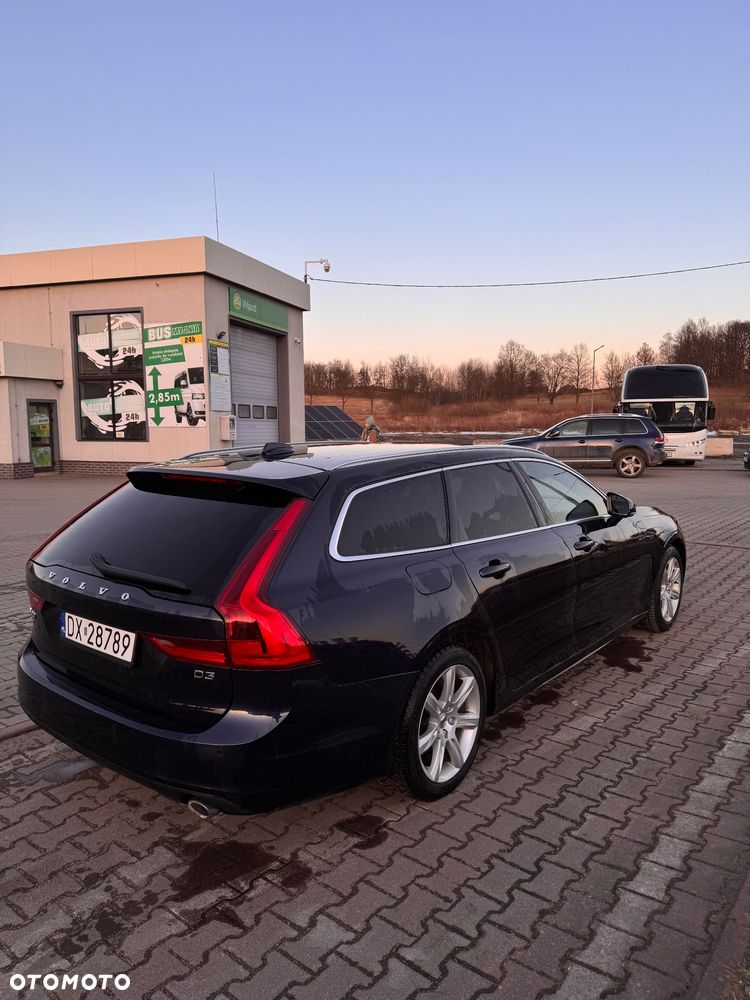 Volvo V90 D3 Momentum - 4