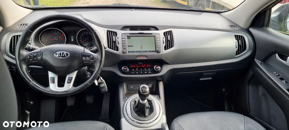 Kia Sportage 1.7 CRDI 2WD ISG Dream-Team Edition - 13