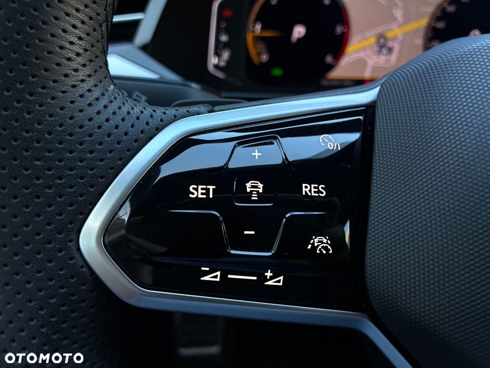 Volkswagen Arteon 2.0 TDI R-Line DSG - 13
