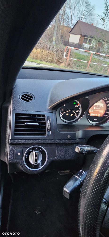 Mercedes-Benz Klasa C 350 CDI DPF 4Matic 7G-TRONIC BlueEFFICIENCY Avantgarde - 18