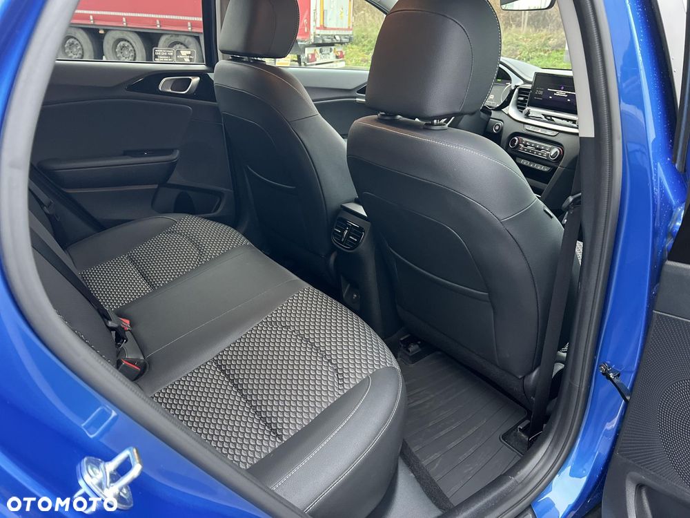 Kia XCeed 1.5 T-GDI Business Line DCT - 20