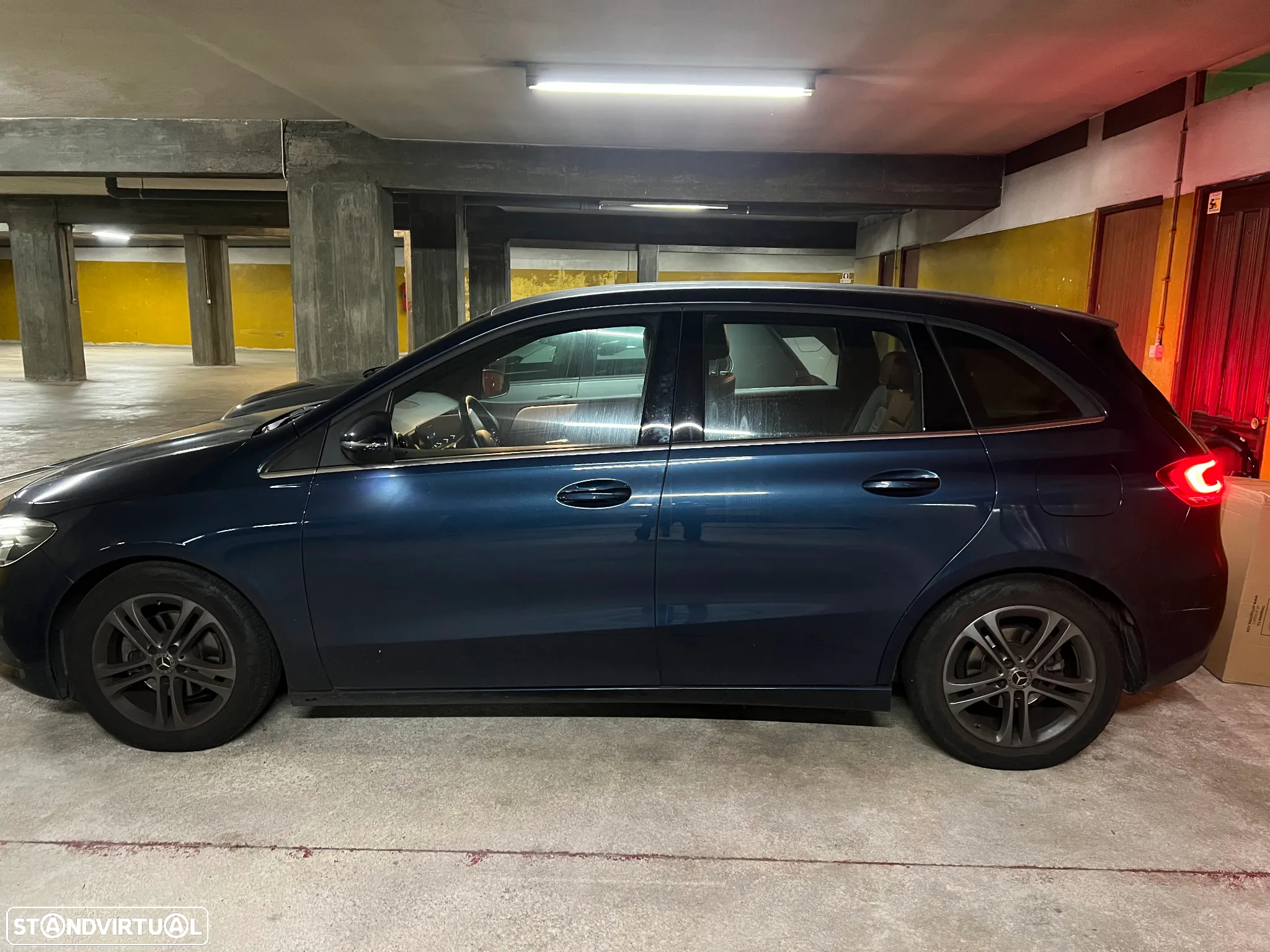 Mercedes-Benz B 180 - 4