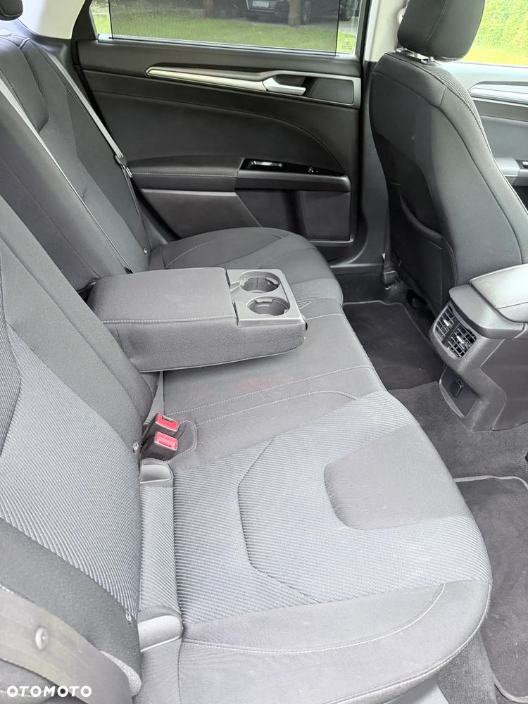 Ford Mondeo 2.0 TDCi Titanium PowerShift - 8