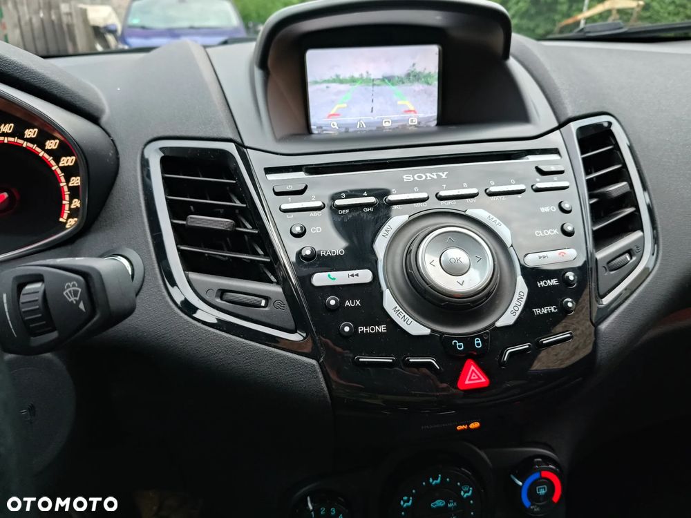 Ford Fiesta 1.6 EcoBoost ST - 16