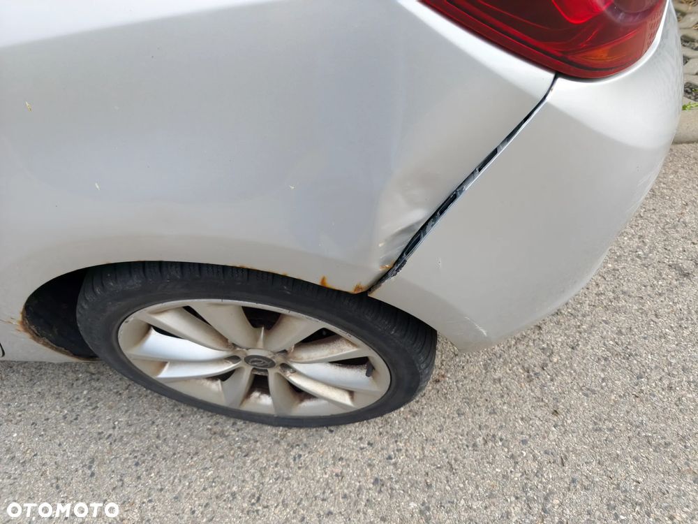 Opel Astra 2010 photo 5