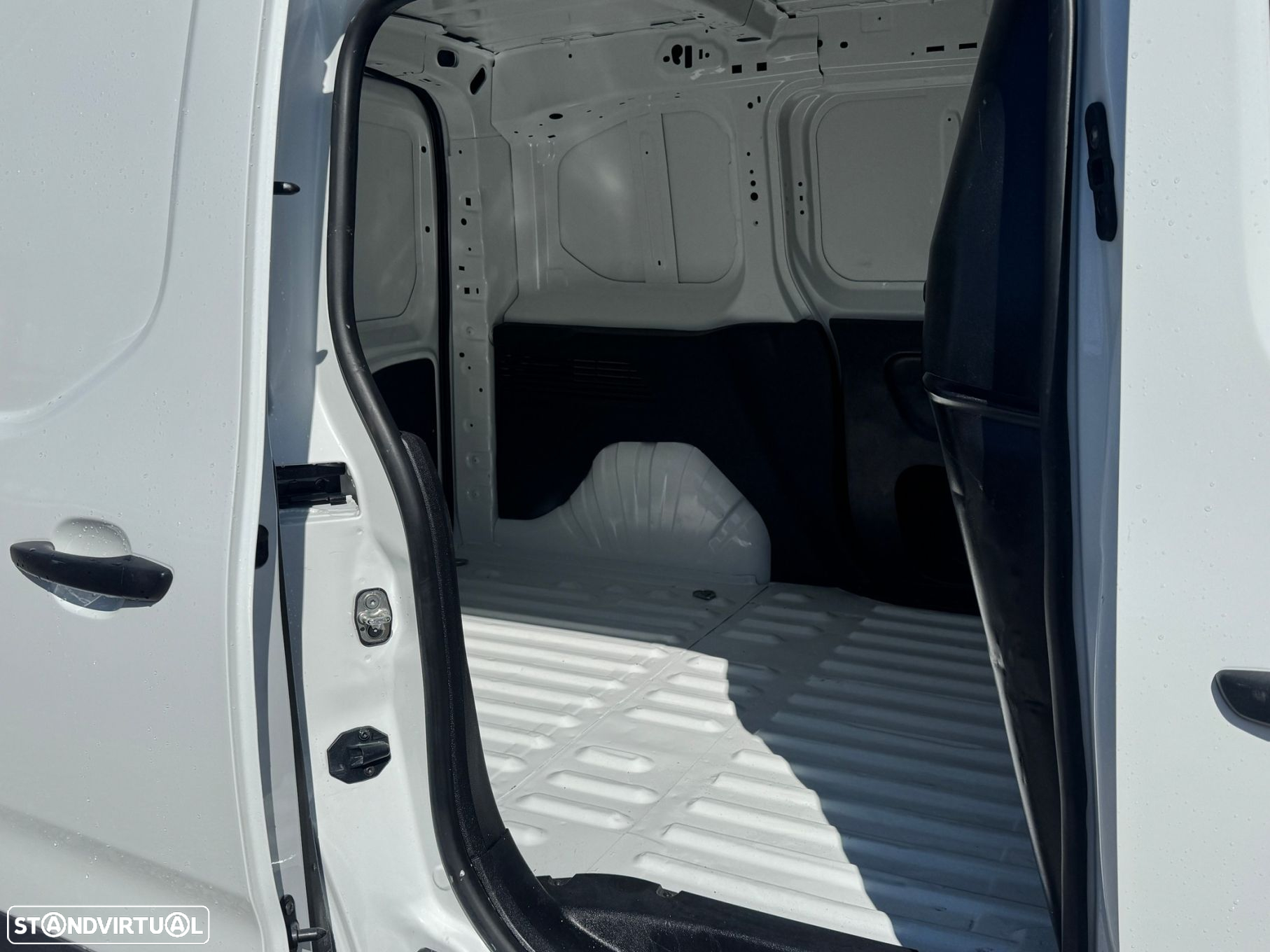 Peugeot Partner 1.5 BlueHDi Pro Standard Plus - 13