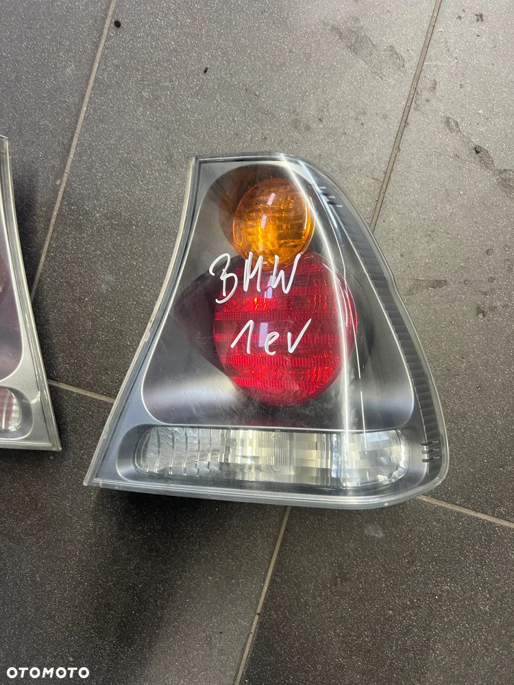 BMW E46 COMPACT LAMPY TYŁ - 3