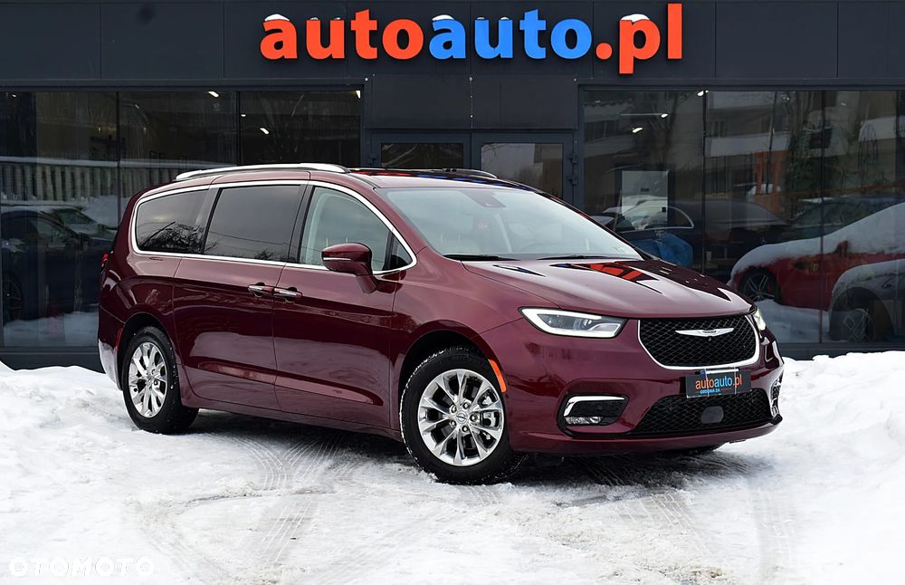 Chrysler Pacifica - 3