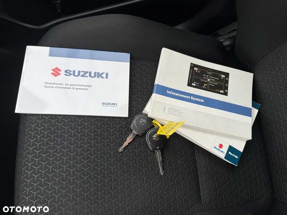 Suzuki Swift 1.2 Dualjet Hybrid Club - 11