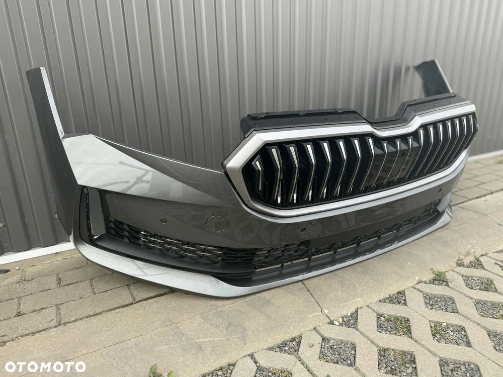 SKODA SUPERB IV Zderzak przód przedni kompletny LF7C 4xPDC GRILL 2023r- - 2