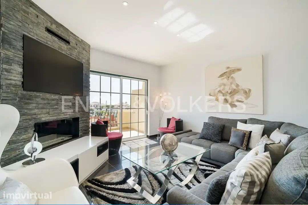 Magnífica penthouse renovada com vista mar, a pé da praia - Grande imagem: 3/30