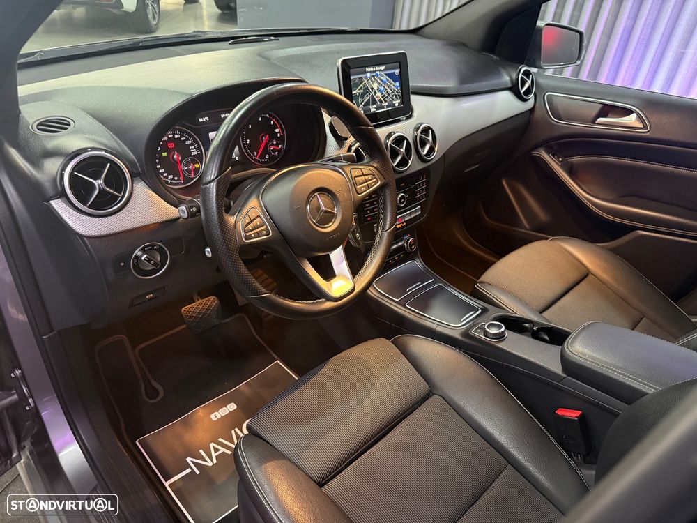 Mercedes-Benz B 180 (CDI) d 7G-DCT Urban — fotografia 9