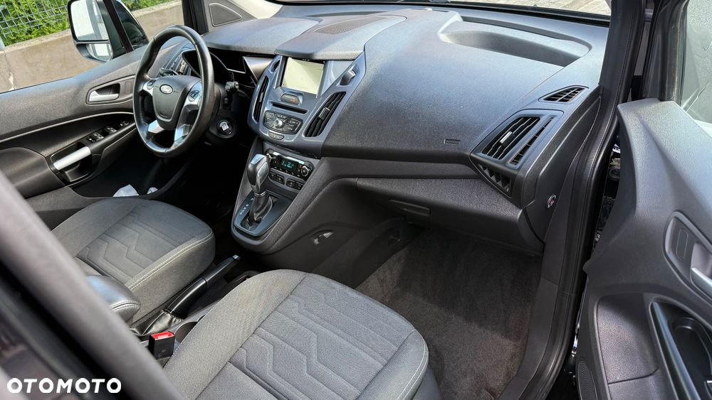 Ford Tourneo Connect Grand - 22