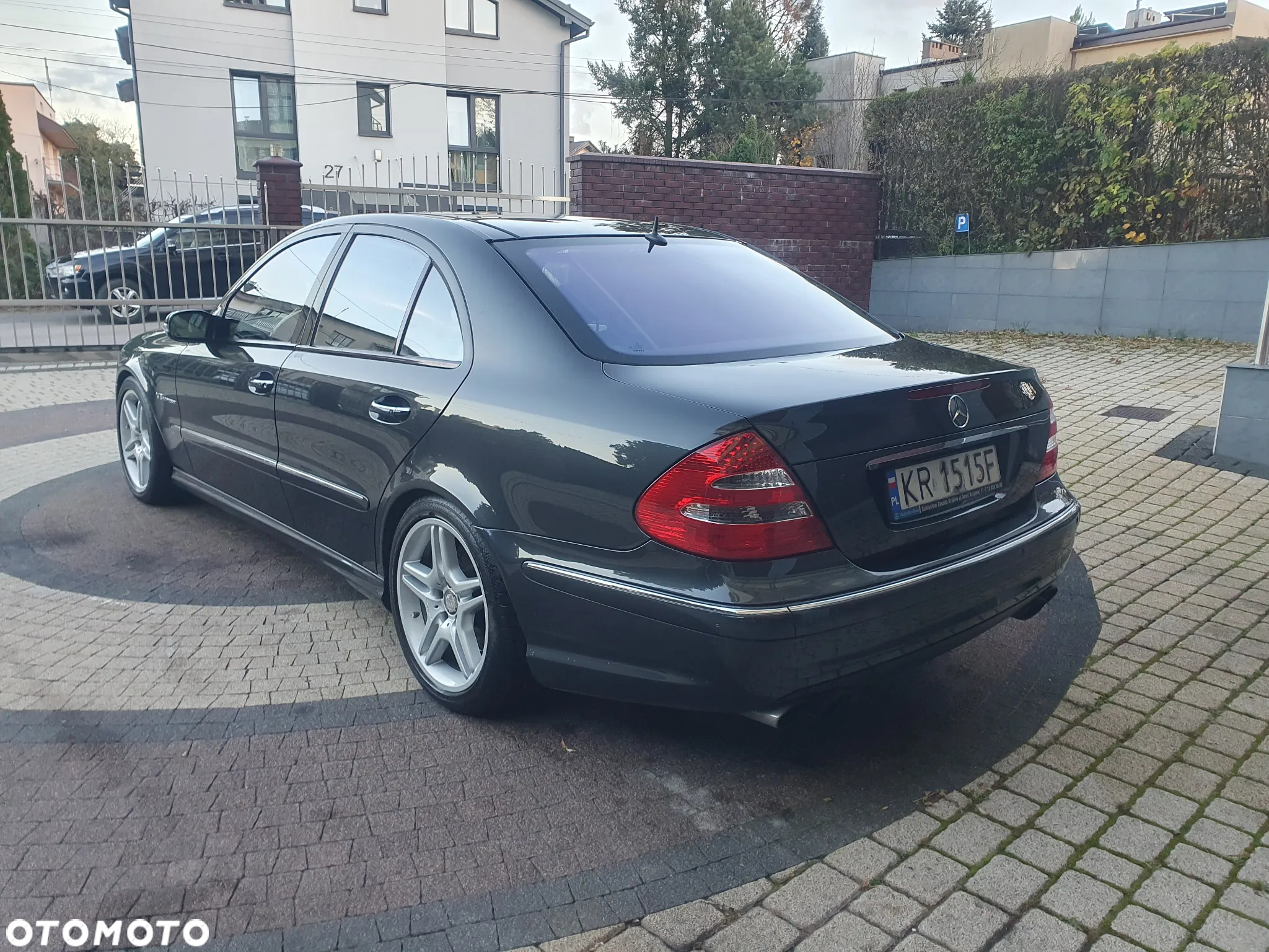 Mercedes-Benz Klasa E 55 AMG - 4