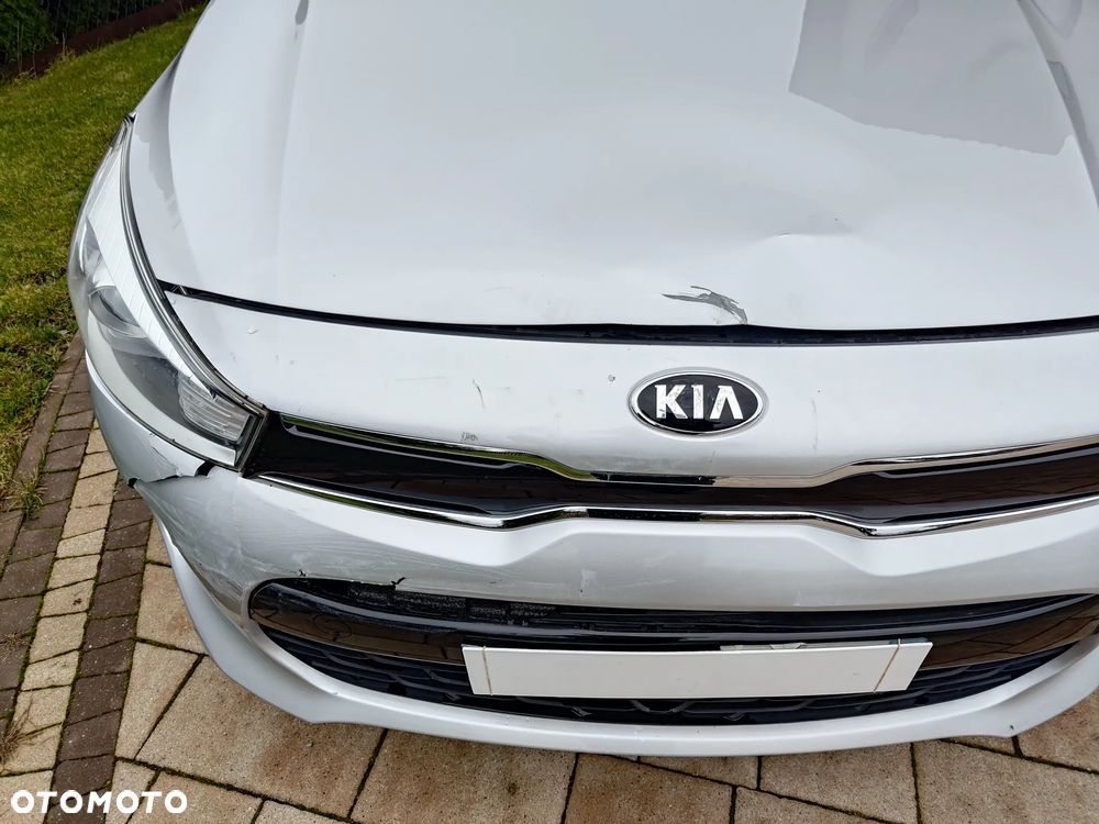 Kia Rio - 10