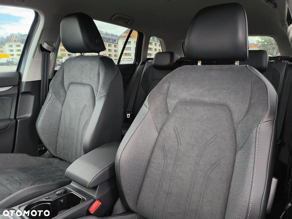 Volkswagen Golf Variant - 12