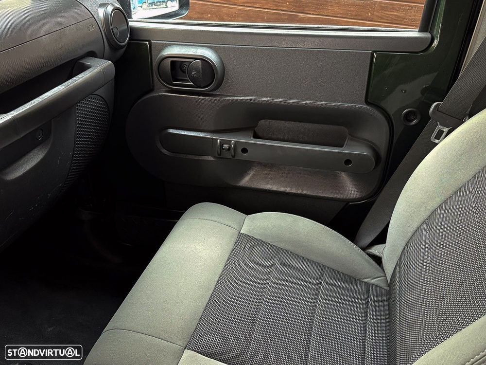 Jeep Wrangler 2.8 CRD MTX Sport - 13