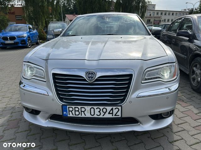Lancia Thema 3.0CRD Platinum - 6