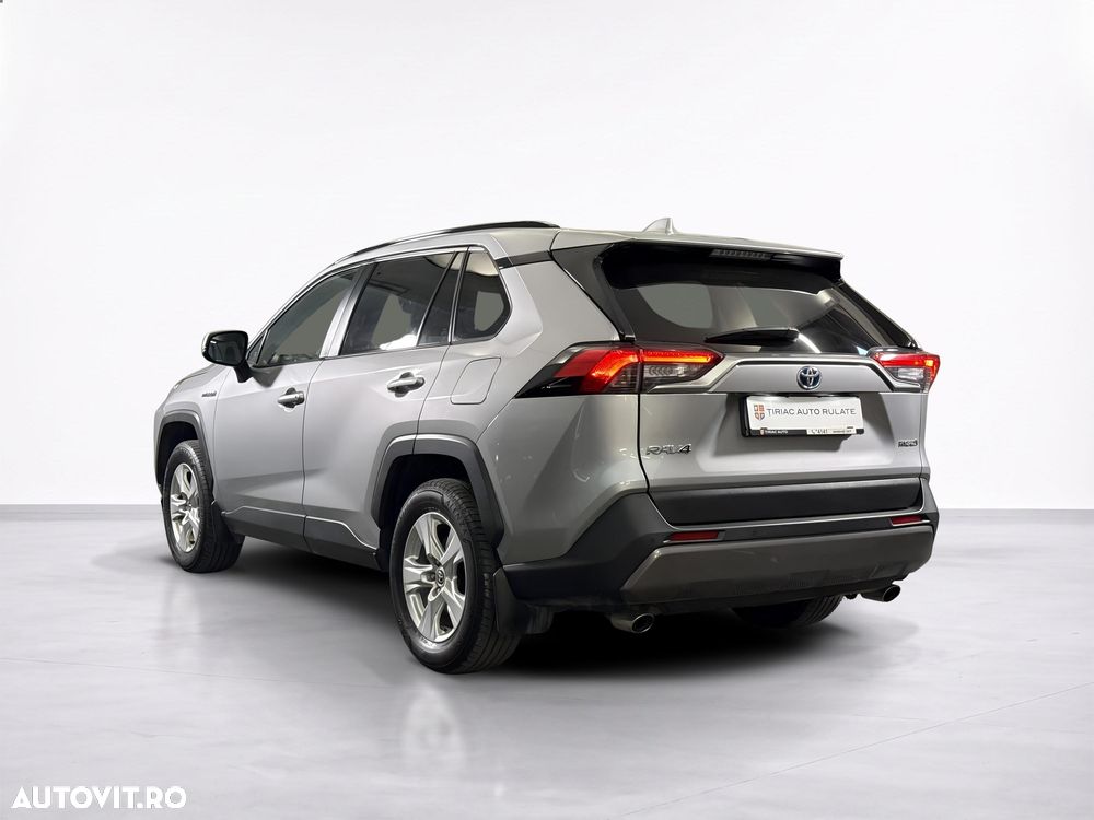 Toyota RAV4 - 4