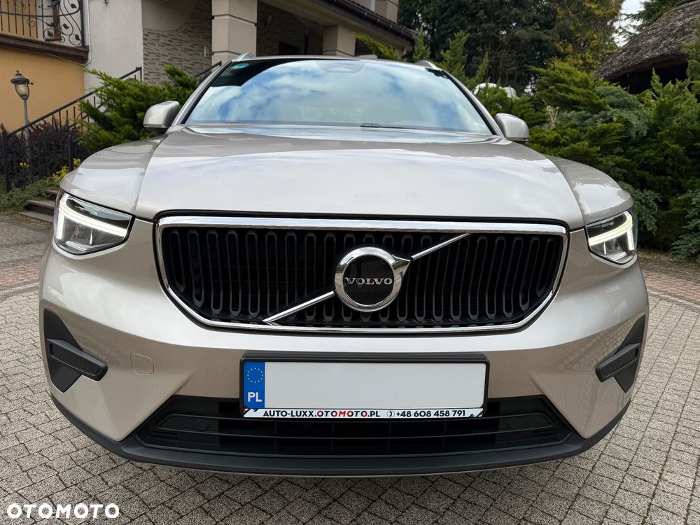 Volvo XC 40 B3 B DKG Plus Bright - 12