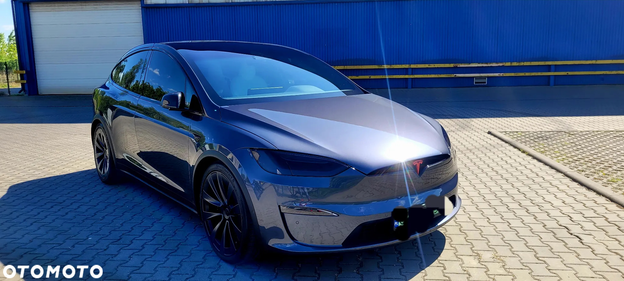 Tesla Model X Plaid - 11