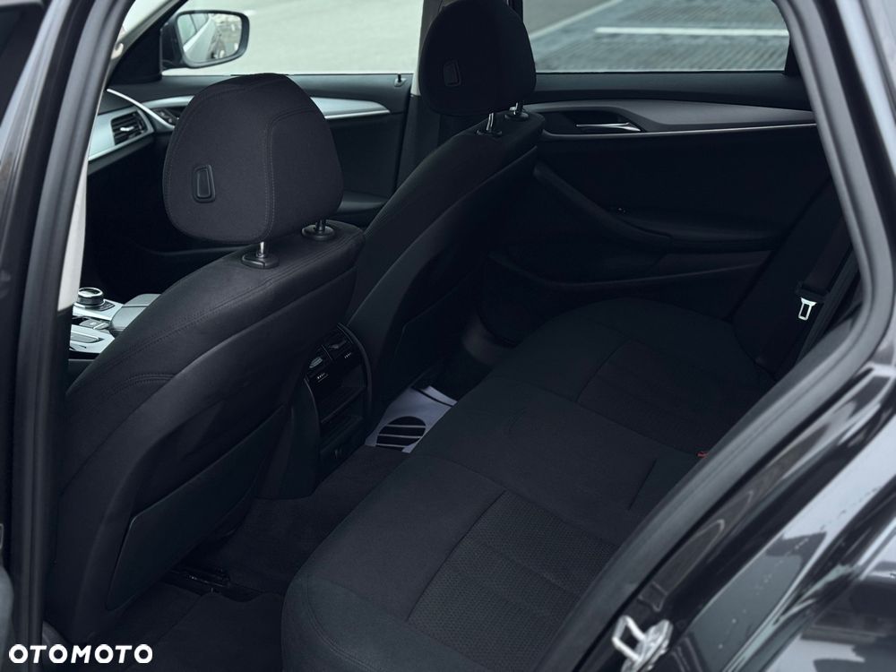 BMW Seria 5 520d - 19