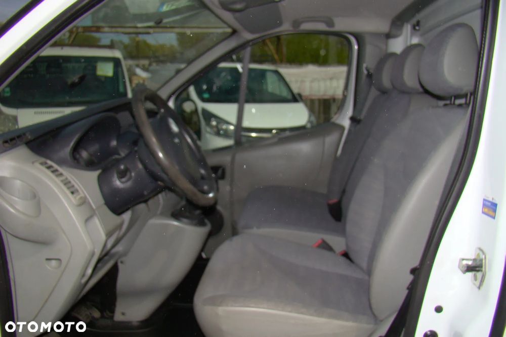 Renault Trafic - 8