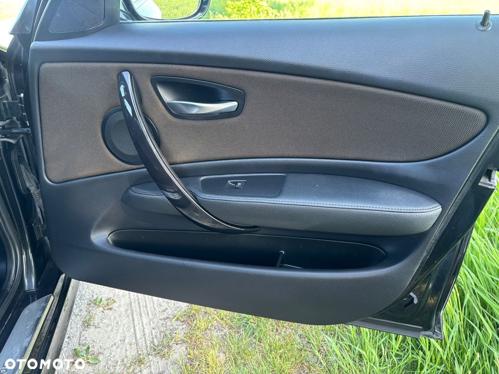 BMW Seria 1 - 23
