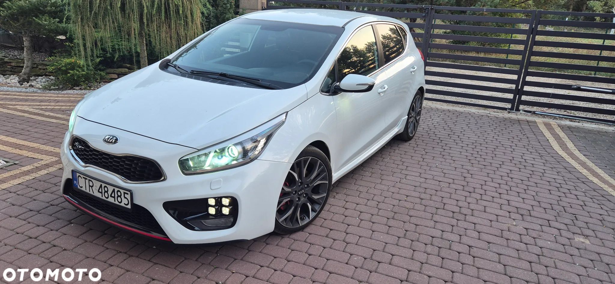 Kia Ceed 1.6 T-GDI GT - 1