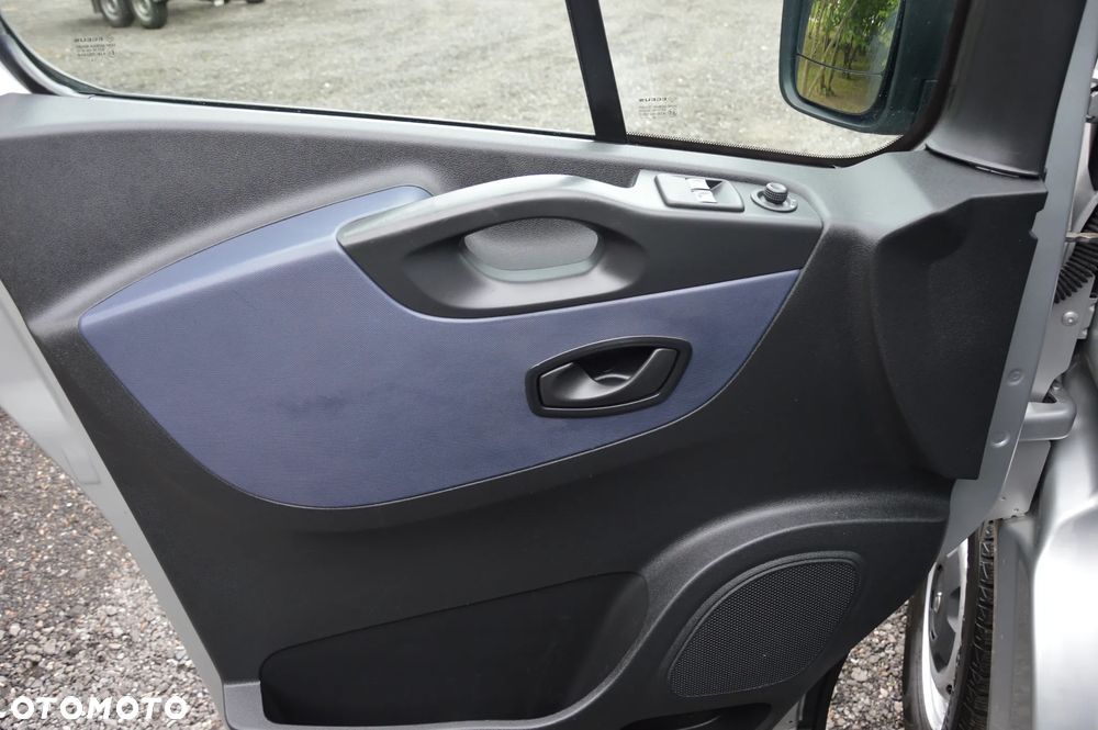 Opel Vivaro - 28
