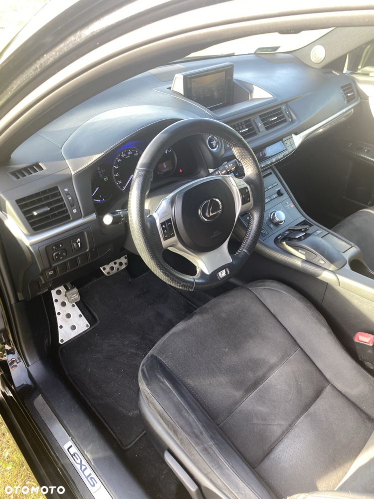 Lexus CT - 5