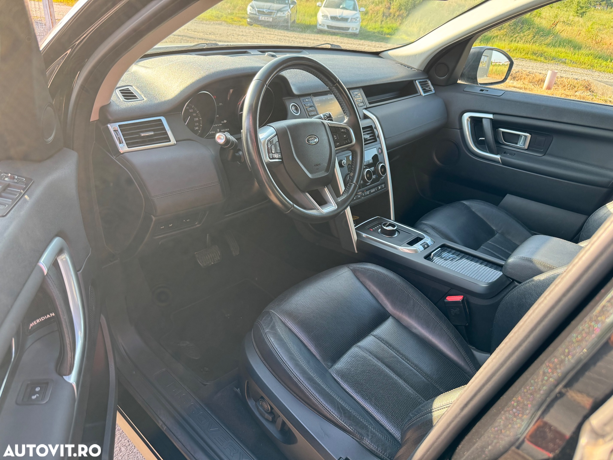 Land Rover Discovery Sport 2.0 D150 MHEV HSE - 16